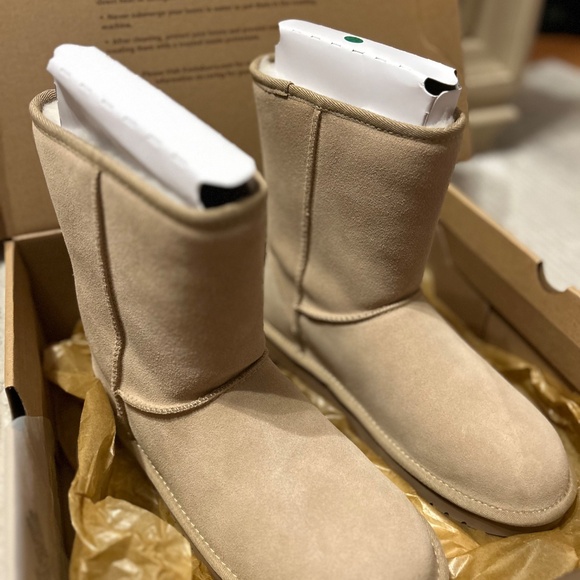 NWT - KOOLABURRA by Ugg Koola Short - Sand - US8 - Picture 2 of 10